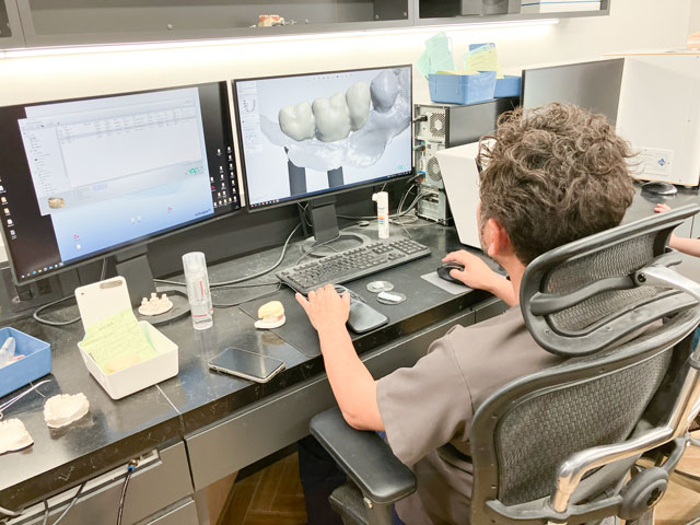 グループ専属の技工所 ひろた哲哉歯科・矯正歯科