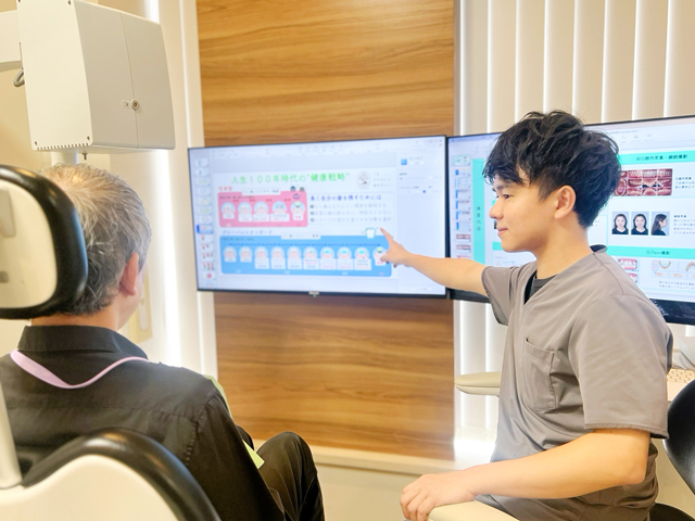 歯科医師の丁寧な説明　ひろた哲哉歯科・矯正歯科