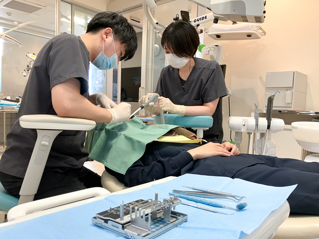 インプラント再治療イメージ　ひろた哲哉歯科・矯正歯科